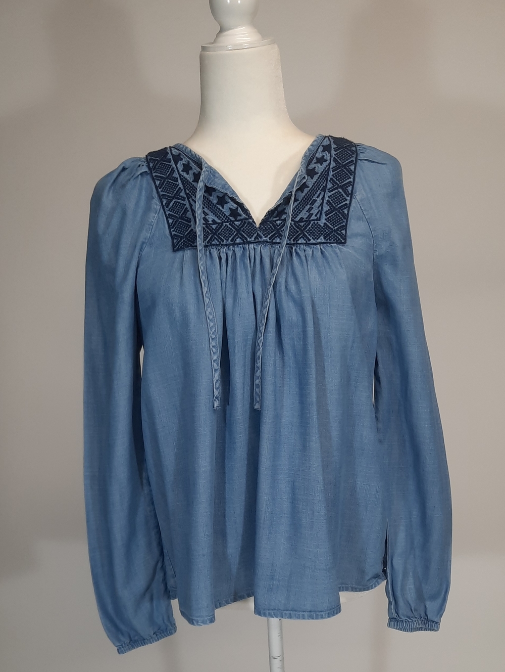 Gap Embroidered Split Neck Denim Peasant Blouse, Size XS